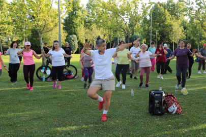 Kadınlar Parklarda Spora Büyük ilgi Gösteriyor