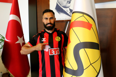 Gökhan Çamur Eskişehirspor'da