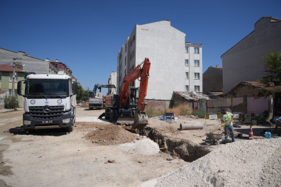 Sırma Sokakta Altyapı Çalışmaları Sürüyor