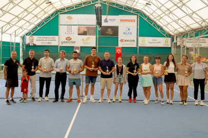 Tenis Kupası Turnuvasının Kazananları Belli Oldu