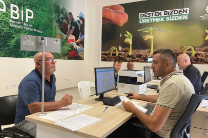 Büyükşehir’den Çiftçiye Sonbahar Tohum Desteği