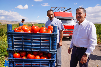 Toprağa Değer Katan Üreticilerimizin Daima Yanındayız