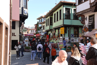 Eskişehir'e Turist Yağıyor