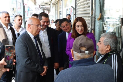 CHP'li Çakırözer Hatay’da Depremzedeleri Dinledi