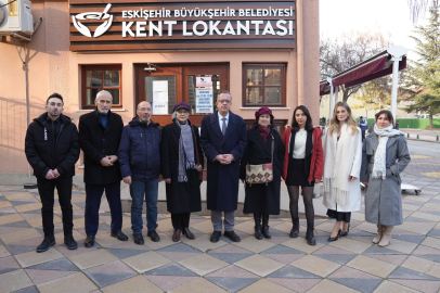 Eskişehir Kent Konseyi'nden Askıda Yemek Desteği