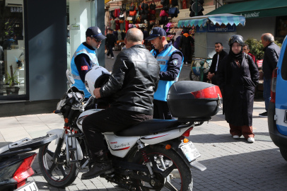 Zabıtadan Yaya Yollarında Sıkı Denetim